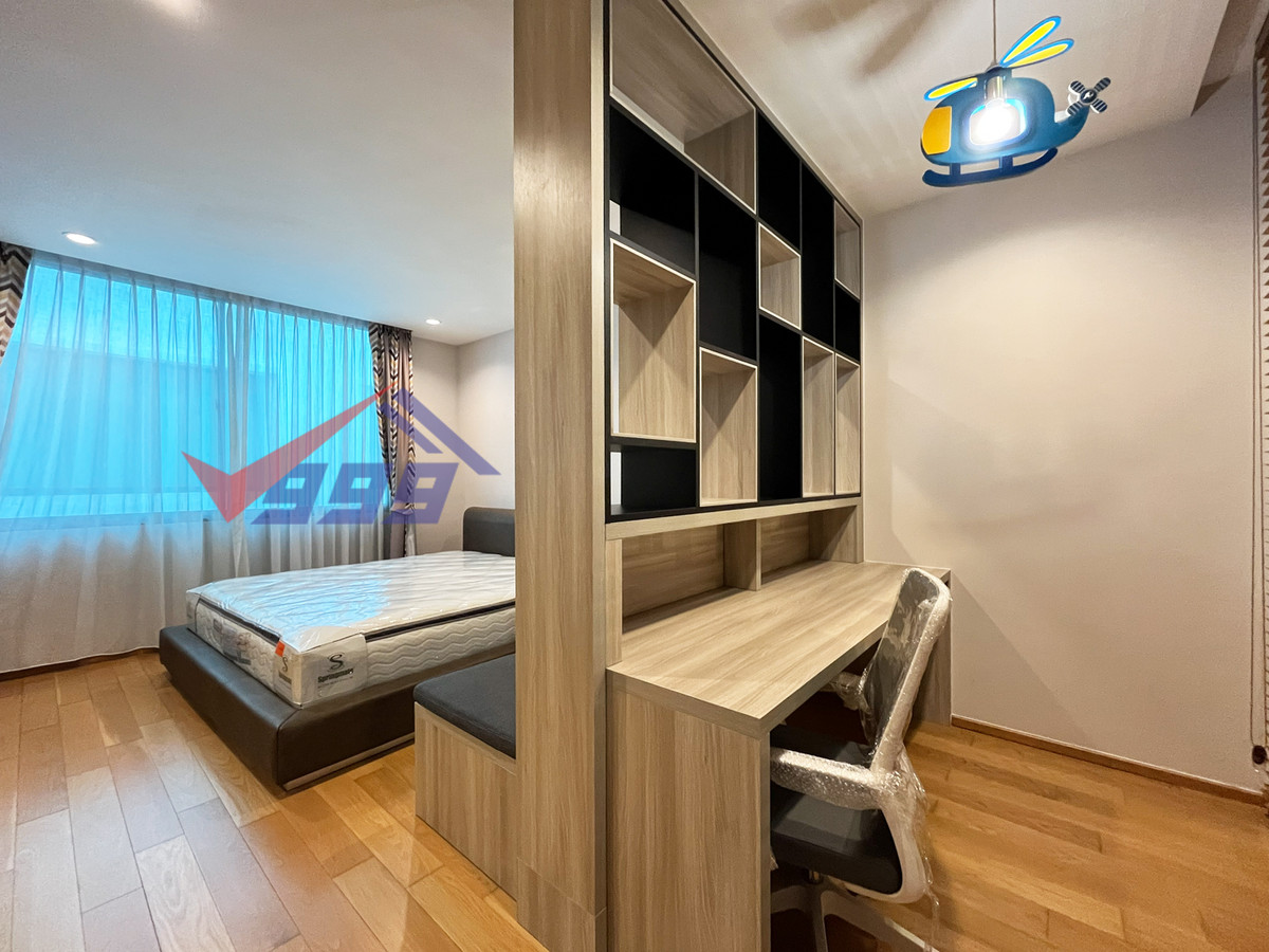 For RentHousePattanakan, Srinakarin : Townhome for rent, 3 bedrooms, srinakarin rama 9 area.