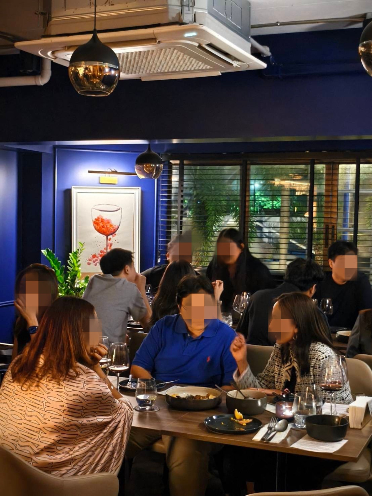 เซ้งร้านค้า/ตลาดนัดสยาม จุฬา สามย่าน : เซ้งร้านหรู Wine Bar  ใจกลางเมือง ถนนวิทยุ  ใกล้ All Seasons Place  GPF ใกล้โรงแรม Conrad