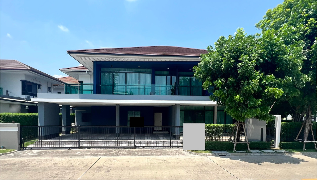 For RentHousePattanakan, Srinakarin : Luxury House For rent at Setthasiri Krungthep-kreetha with pool