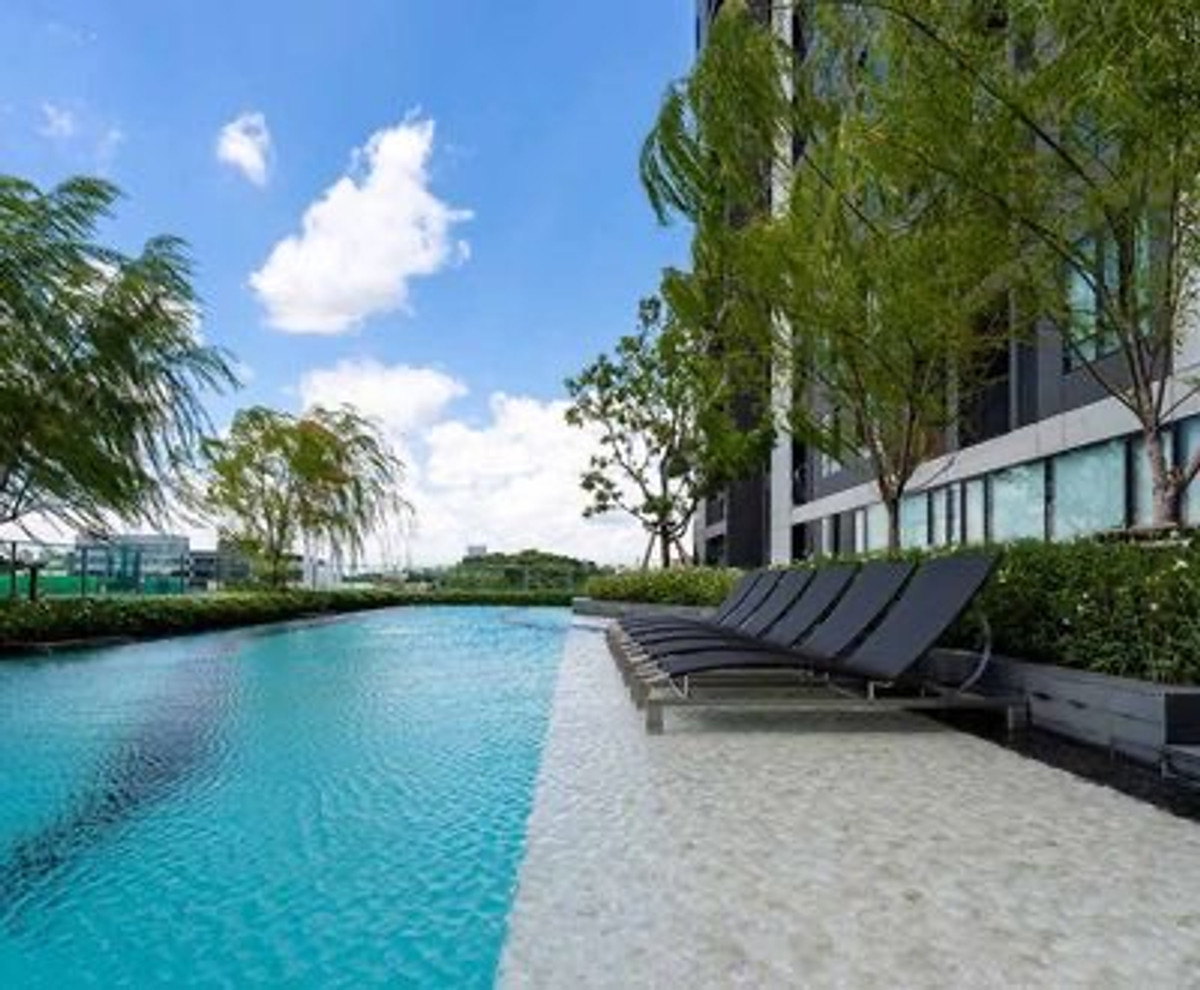 For SaleCondoChaengwatana, Muangthong : Condo for sale, New Noble Chaengwattana, 4th floor, garden view, near swimming pool.