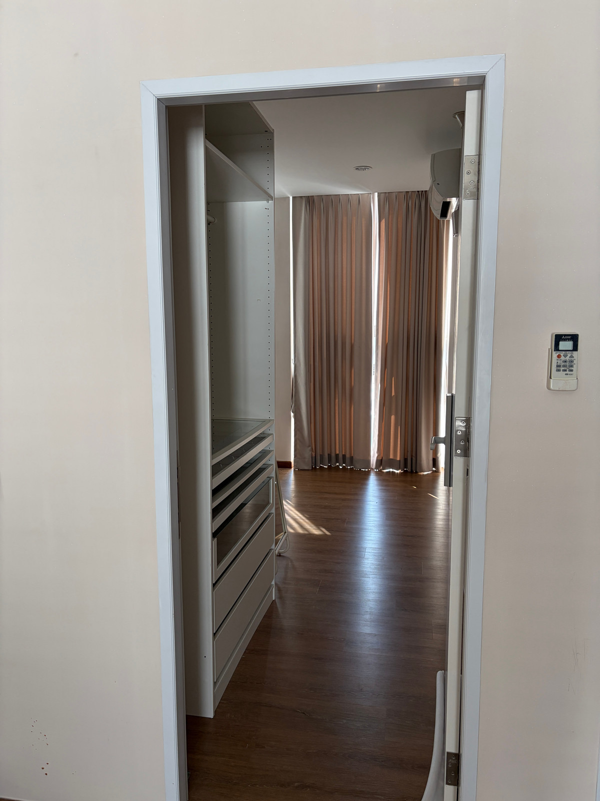 For SaleHome OfficeNawamin, Ramindra : 🌟 For Sale | Premium 4-Storey Home Office with Lift | 282 sqm | Ramintra-Watcharapol | Near Mrt Maiyalap | Near Clubhouse | Corner Location | Fully Equipped Smart Office | EV Charging Ready