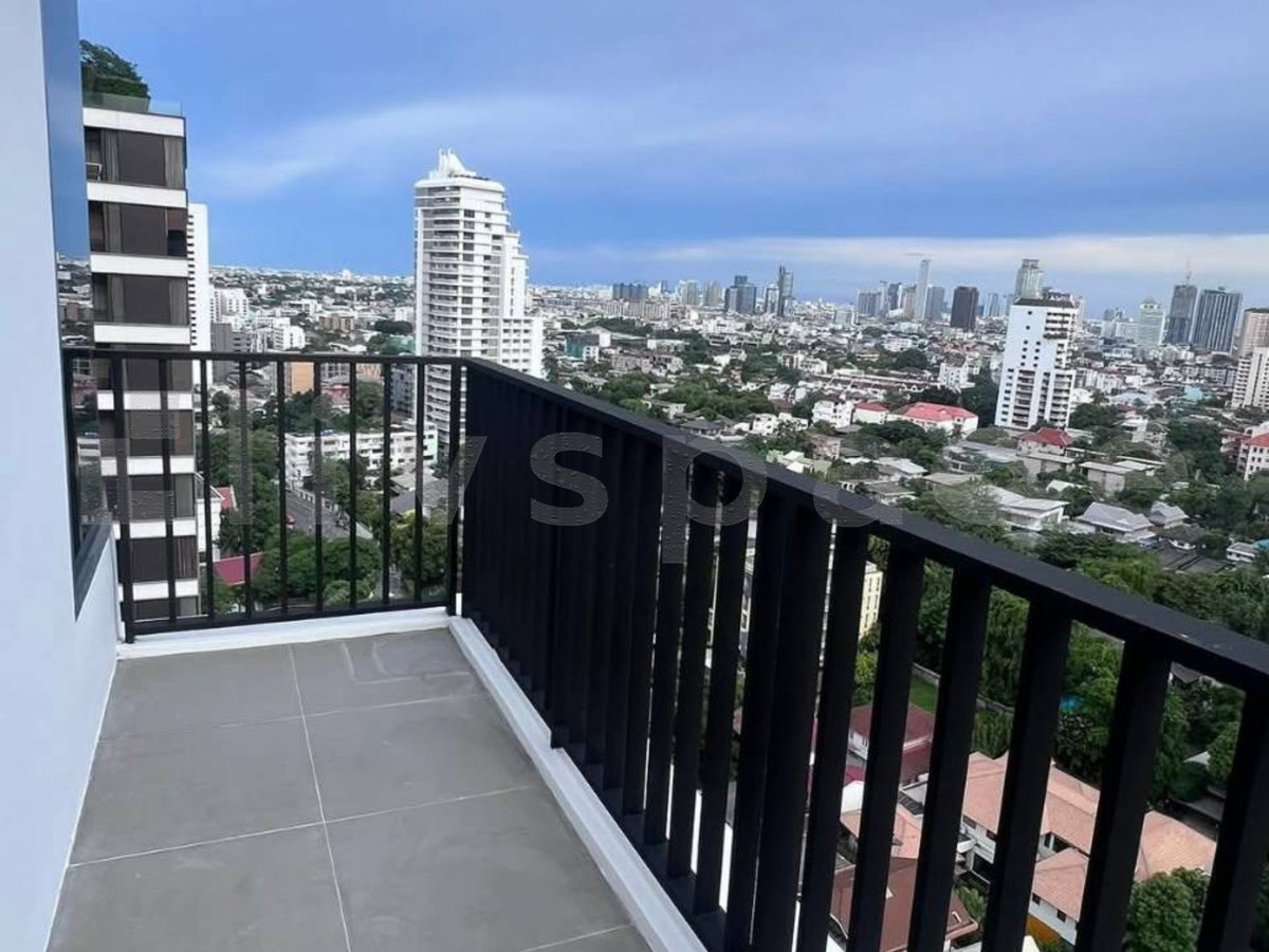 ให้เช่าคอนโดสุขุมวิท อโศก ทองหล่อ : ▚ LG140ツ ให้เช่า: M Thonglor 10 – 2 Bed 62 ตร.ม. 🏙️🐾 Pet Friendly ไซส์ใหญ่หายาก! วิวเมืองและพื้นที่สีเขียว ระเบียงกว้างมาก แต่งครบพร้อมอยู่