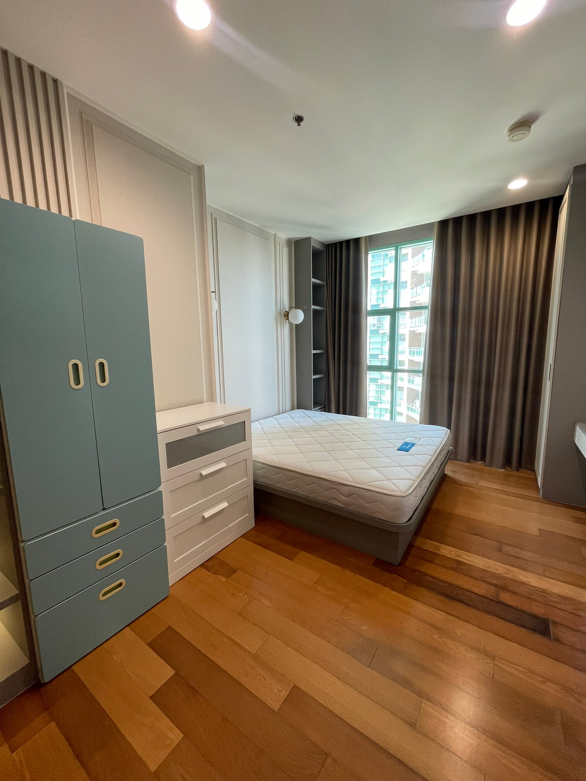 For RentCondoSathorn, Narathiwat : Condo for rent, Chatrium Riverside, near Shrewsbury International School, beautiful room, Chao Phraya River view. Ready to move in