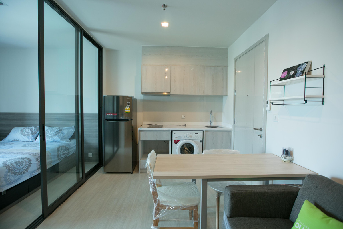 For RentCondoOnnut, Udomsuk : Condo for rent, Life Sukhumvit 48, 1 Bed Plus room, near BTS Phra Khanong.