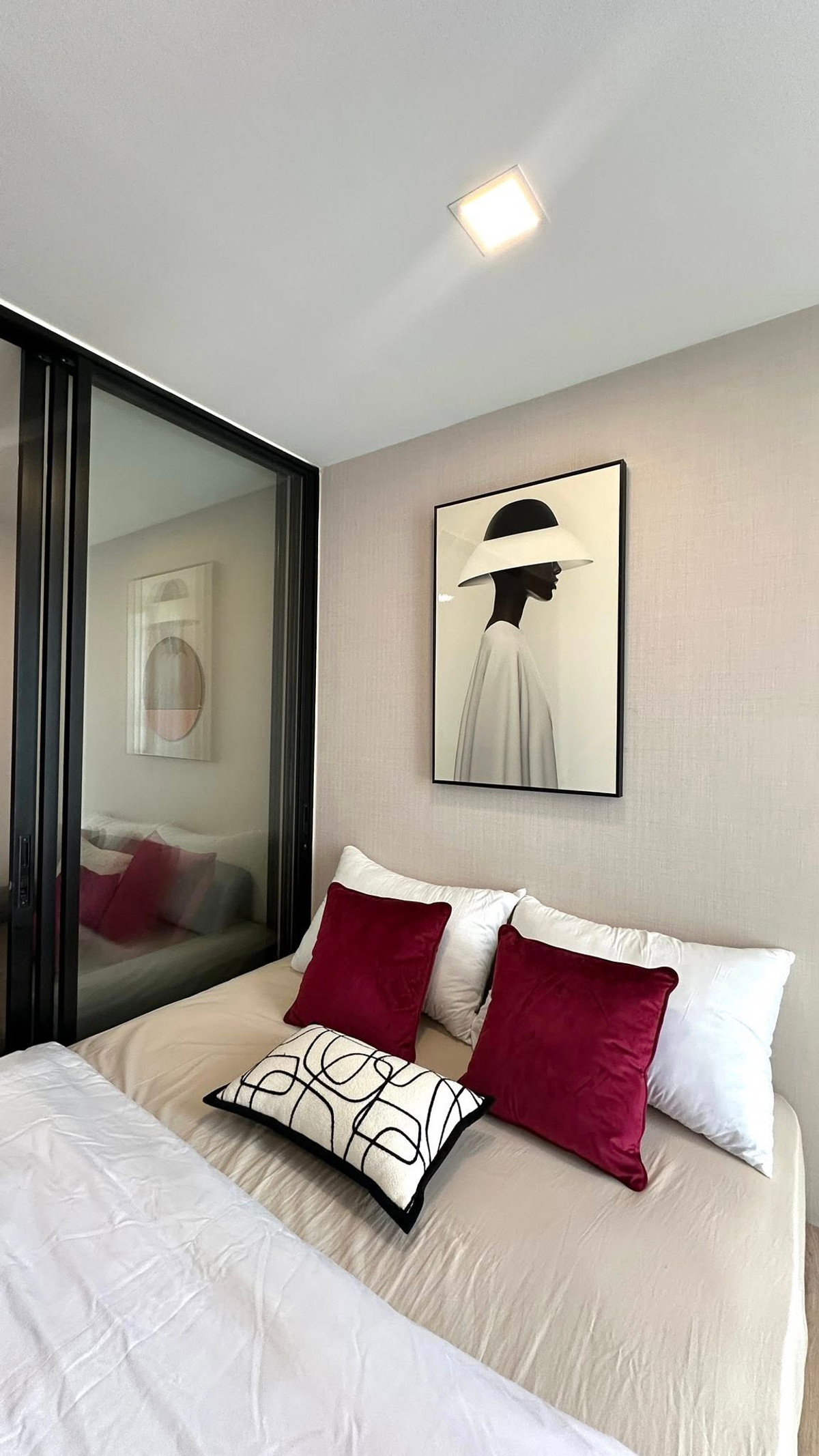 ให้เช่าคอนโดรัชดา ห้วยขวาง : Atmoz Ratchada - Huaikwang  ทำเลดี ใจกลางรัชดา–ห้วยขวาง ใกล้ MRT ห้วยขวาง