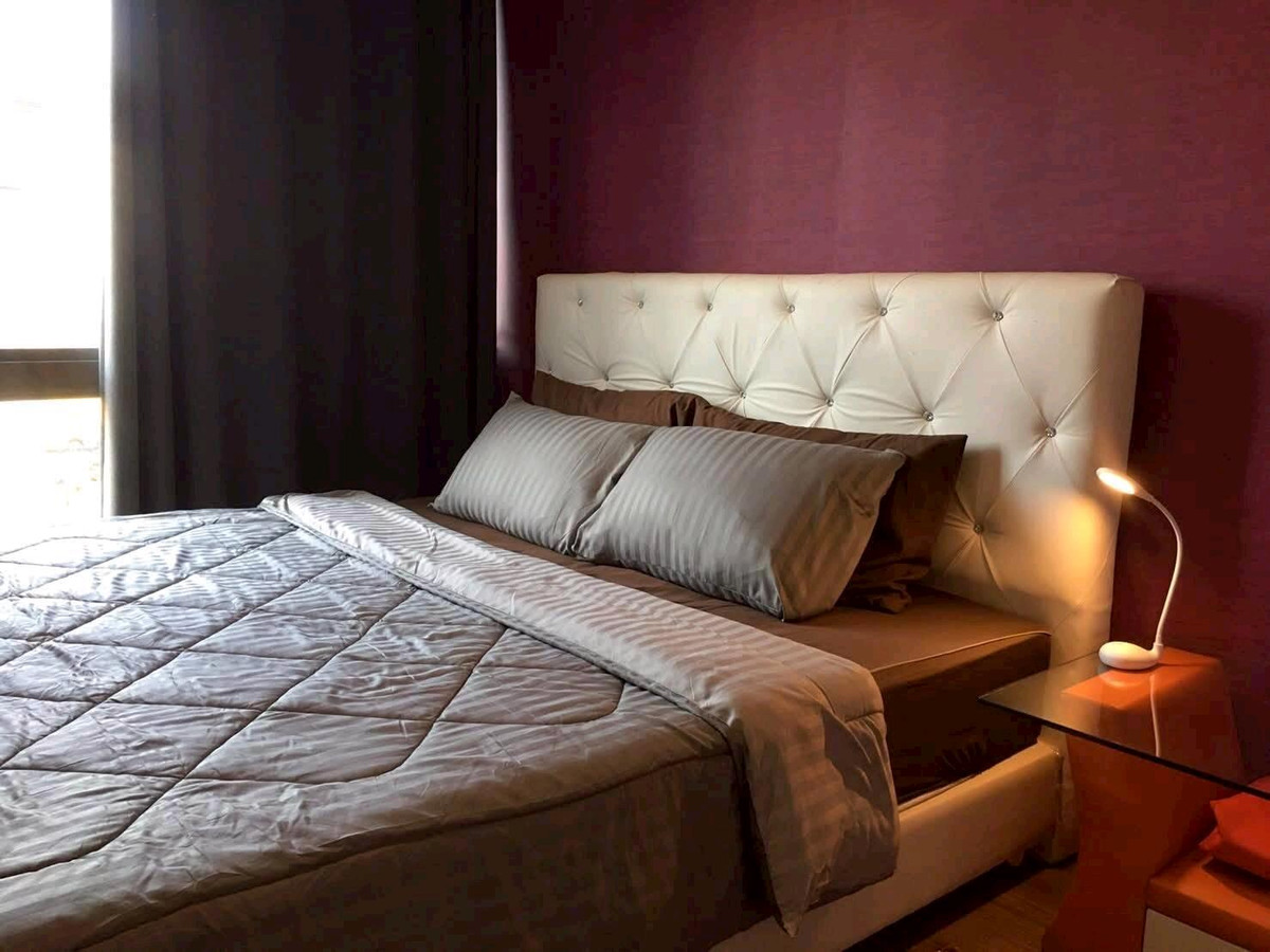 For RentCondoOnnut, Udomsuk : 🏢✨ Beautiful room, ready to move in, fully furnished, complete with electrical appliances. Quiet, shady atmosphere 🌿