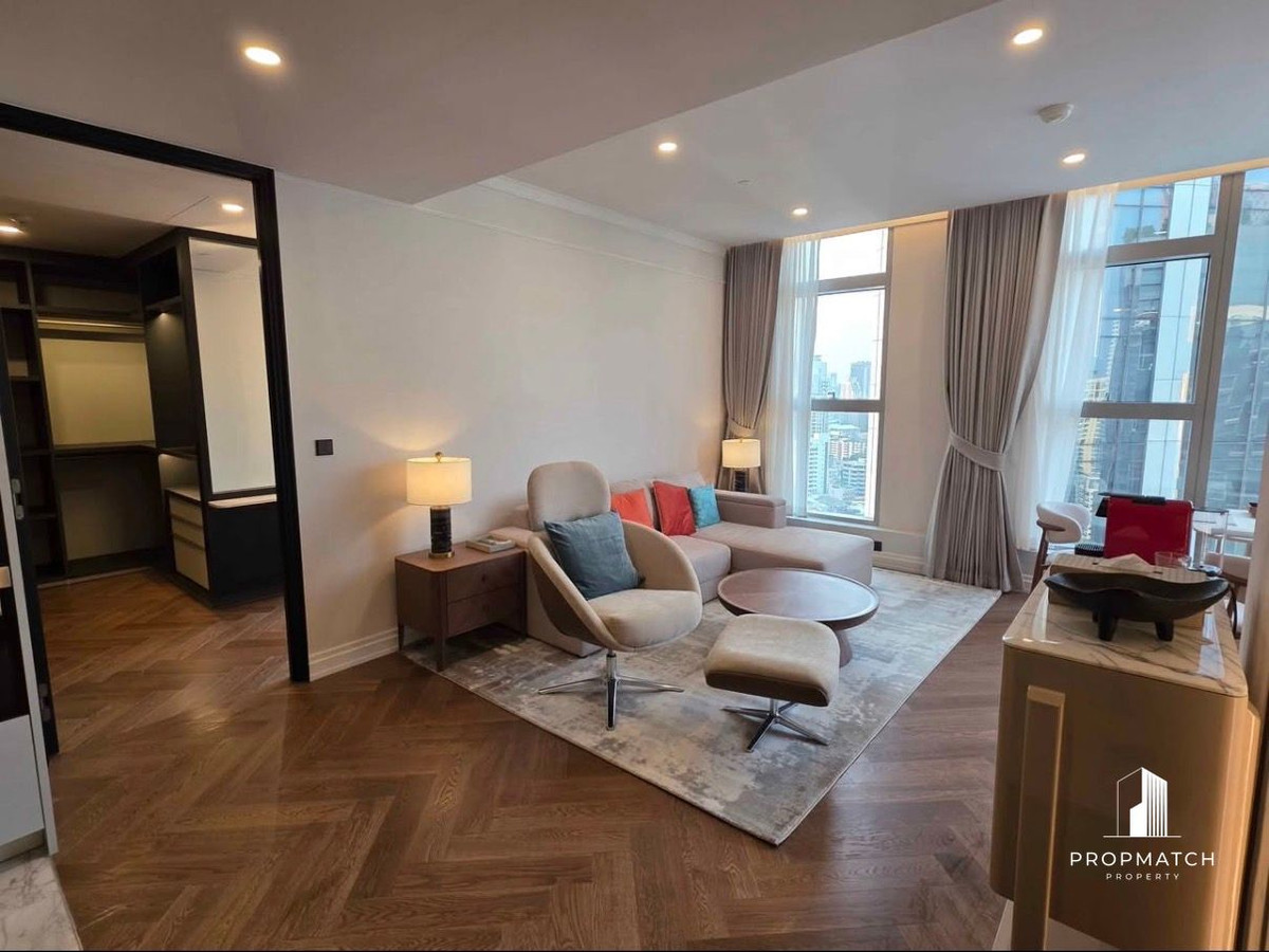 ให้เช่าคอนโดสุขุมวิท อโศก ทองหล่อ : ✨Flash Deal ✨The residences 38  (1Bed 1Bath 65SQM.) พร้อมอยู่ ! เพียง  120,000 บาทต่อเดือน Tel.0981315848 @propmatch