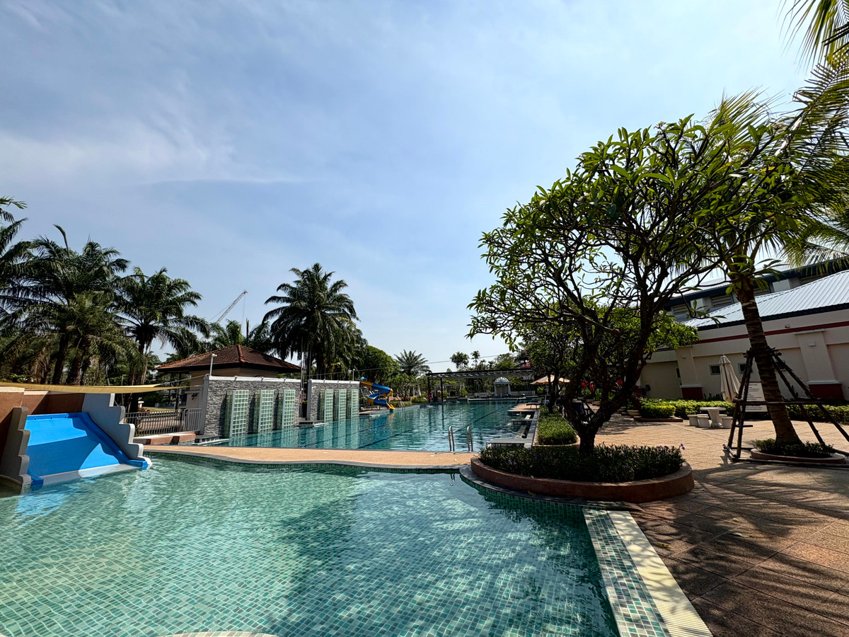 For SaleHouseSamut Prakan,Samrong : The ultimate in relaxation | Nantawan Srinakarin, corner detached house Quality projects from Land & Houses