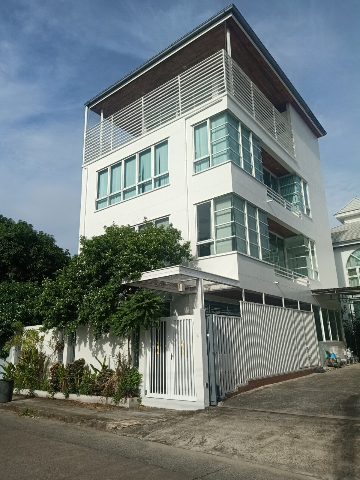 ให้เช่าโฮมออฟฟิศบางซื่อ วงศ์สว่าง เตาปูน : 🔥ให้เช่า อาคารสำนักงาน 4 ชั้นใกล้ทางด่วน เดินทางสะดวก รองรับพนักงาน 15-20 ท่าน | 240 ตร.ม. | ประชานิเวศน์ | ใกล้สถานีวัดเสมียนนารี | สำนักงานครบเฟอร์นิเจอร์ | พร้อมเข้าใช้งาน