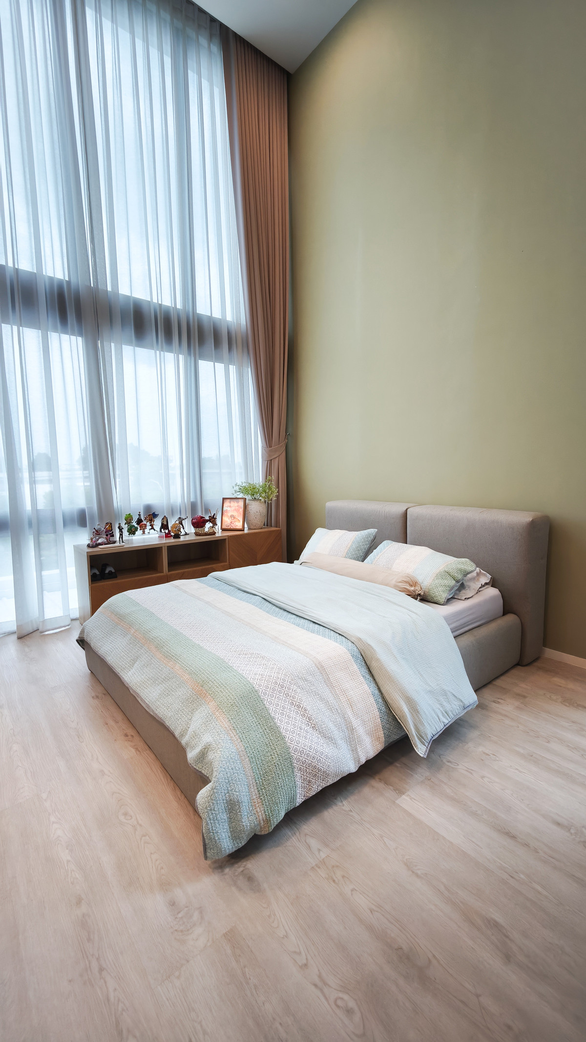 For RentHousePattanakan, Srinakarin : For Rent Vive Krungthep Kreetha 4 Bedrooms