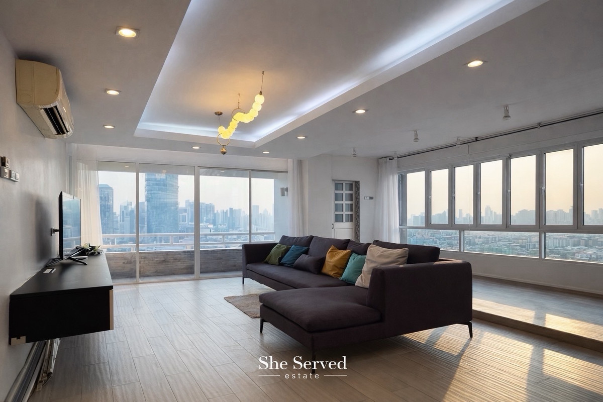 ให้เช่าคอนโดรัชดา ห้วยขวาง : ◈ Srivara Mansion ◈ | Large 3-Bedroom Unit • 2 bathrooms (with jacuzzi bathtub) • 1 living room, 1 kitchen, 1 storage room • Total area: 150 sq.m. • 21st floor