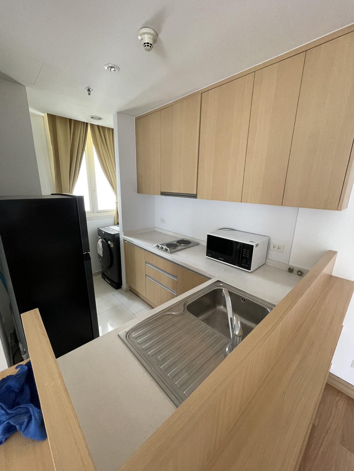 ให้เช่าคอนโดราชเทวี พญาไท : 07/03/2026, เช่าคอนโด Villa Rachatewi 1 ห้องนอน 55 ตรม. ใกล้ BTS ราชเทวี เพียง 22,000 บาท/เดือน! 
สิ่งอำนวยความสะดวกครบครัน สระว่ายน้ำ ฟิตเนส พร้อมระบบรักษาความปลอดภัย 24 ชม.