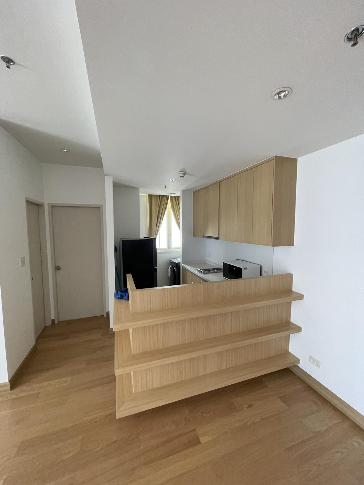 ให้เช่าคอนโดราชเทวี พญาไท : 07/03/2026, เช่าคอนโด Villa Rachatewi 1 ห้องนอน 55 ตรม. ใกล้ BTS ราชเทวี เพียง 22,000 บาท/เดือน! 
สิ่งอำนวยความสะดวกครบครัน สระว่ายน้ำ ฟิตเนส พร้อมระบบรักษาความปลอดภัย 24 ชม.