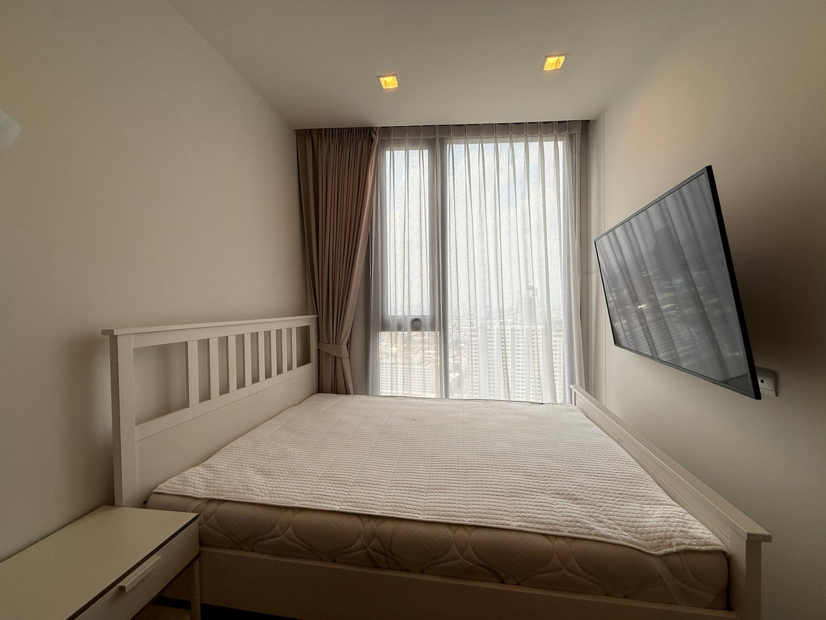 For SaleCondoSapankwai,Jatujak : Urgent sale by owner, 35th floor, magnificent view, The LINE Phahon-Pradipat.