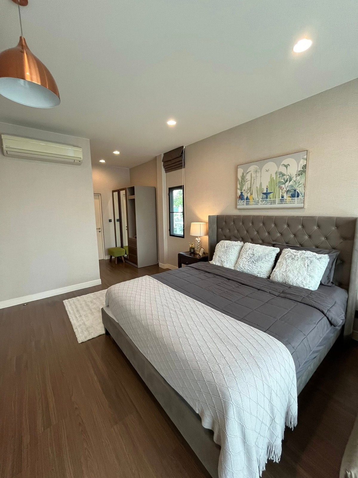 For RentHousePattanakan, Srinakarin : For rent Setthasiri Krungthep Kreetha