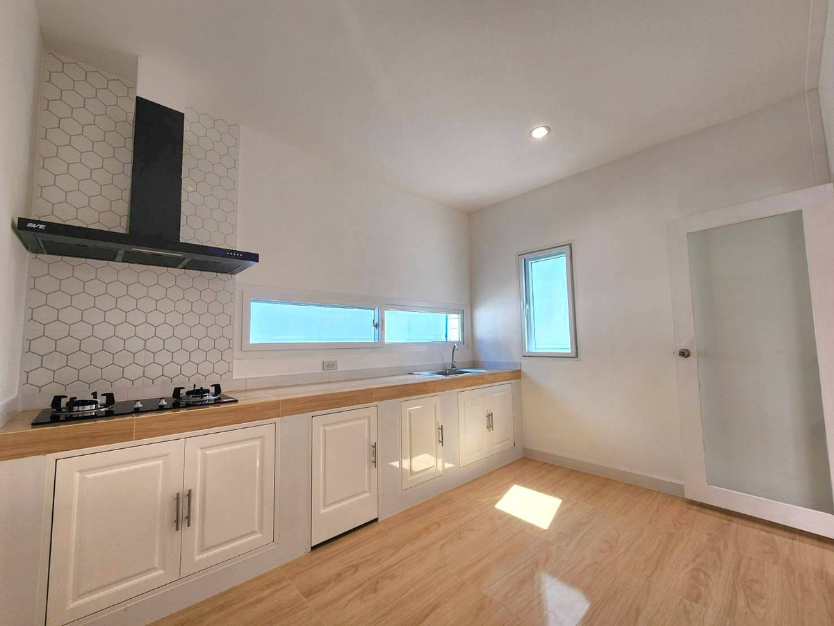 ขายนนทบุรี บางใหญ่ บางบัวทอง : 95742 - ขายบ้านแฝด ม.ศุธาวัลย์ ติดถนนใหญ่ ตรงข้ามวัดสวนแก้ว อ.บางใหญ่ จ.นนทบุรี