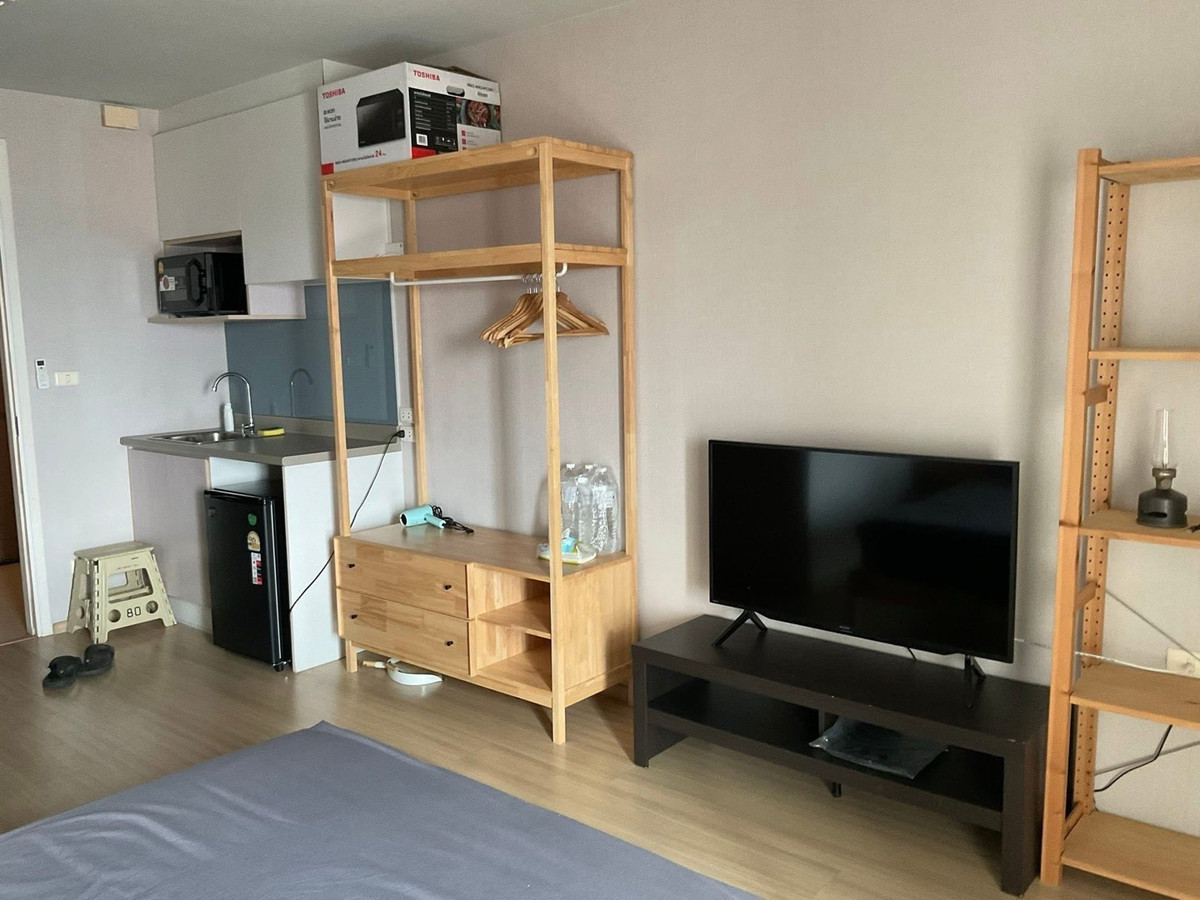 For RentCondoThaphra, Talat Phlu, Wutthakat : For rent, Casa Ratchada-Ratchaphruek, next to BTS Talat Phlu, 7th floor, size 26 sq m., price 9,500 baht.