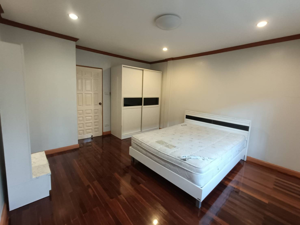 For RentTownhomeLadprao101, Happy Land, The Mall Bang Kapi : Beautiful 2-story house for rent, Sena Villa 84 Village, Happyland