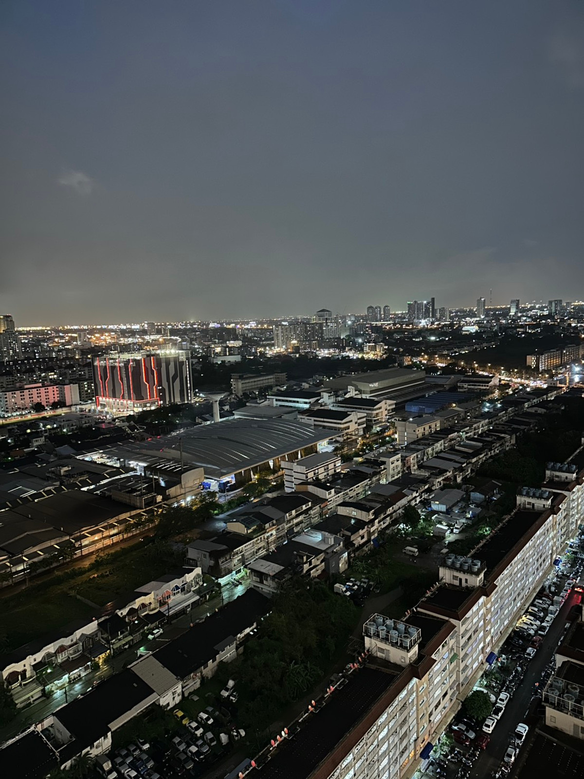 For RentCondoRamkhamhaeng, Hua Mak : For rent: Condo Supalai Veranda Ramkhamhaeng, fully furnished.