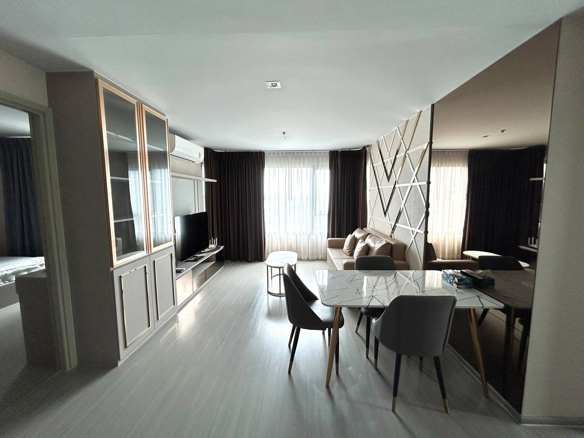 For RentCondoLadprao, Central Ladprao : RC022026 Condo 2 bed for rent at Life Ladprao next to BTS Ha Yaek Lat Phrao.