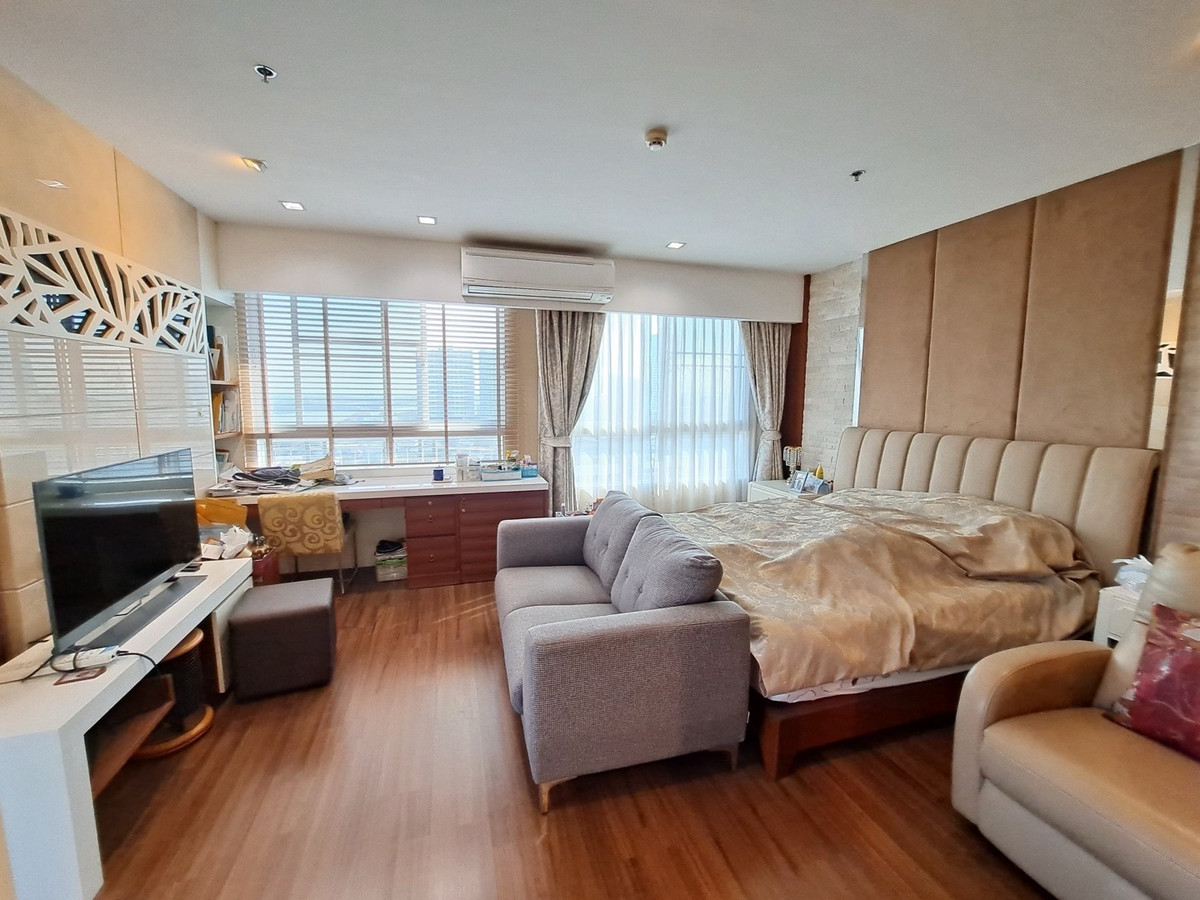 For RentCondoRama3 (Riverside),Satupadit : For rent, Condo Supalai Prima Riva, south side, Chao Phraya River view, 3 bedrooms, 3 Bedrooms / 5 Bathroom.