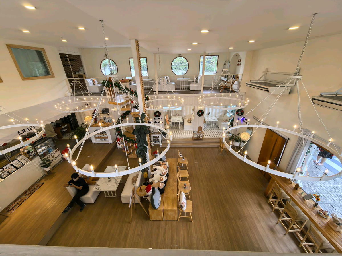 For RentRetail SpacePinklao, Charansanitwong : ✨ Shop space / cafe / restaurant / studio for rent 📐 230 sq m. | 2 floors, near Thonburi Fresh Market.