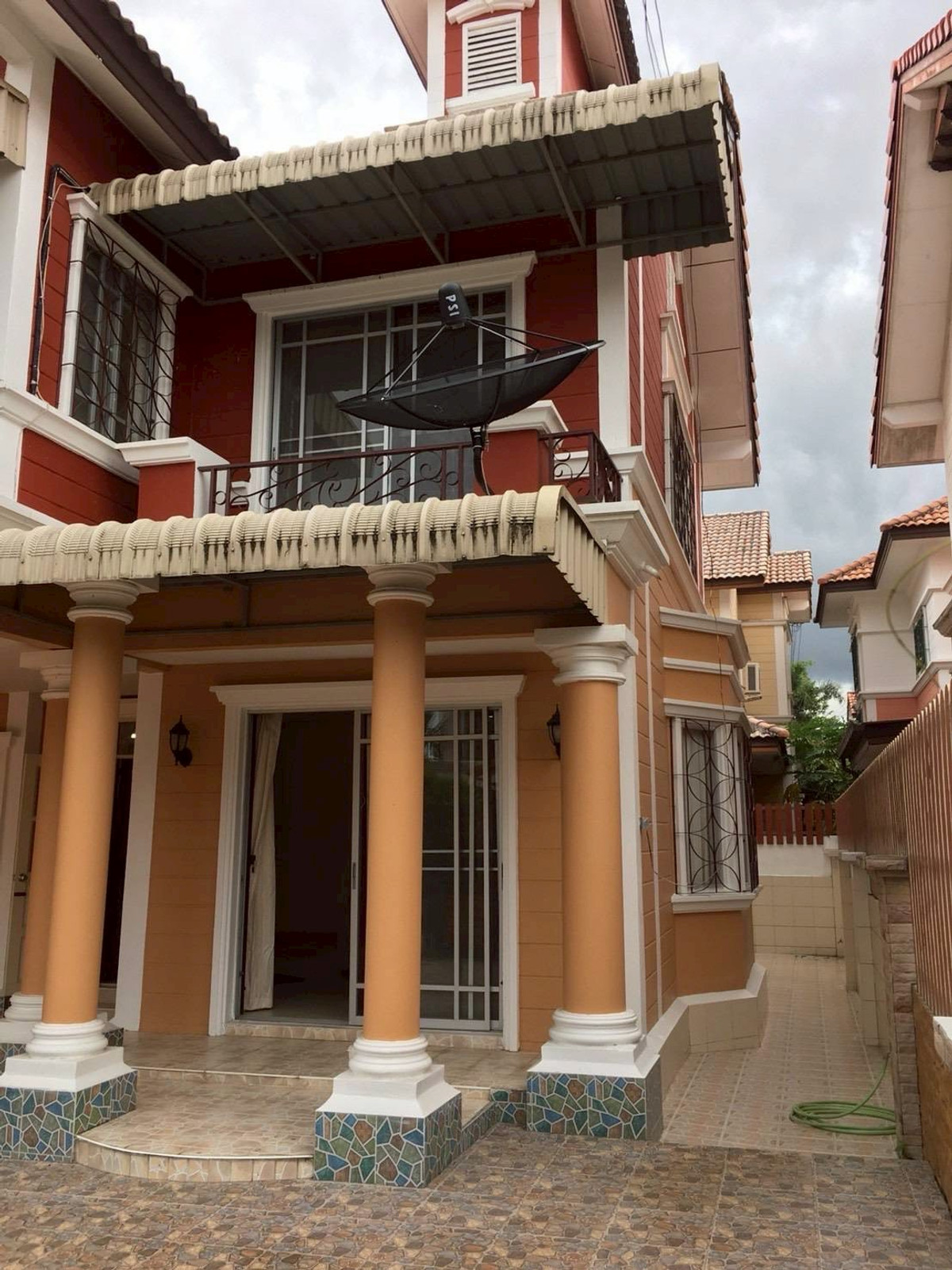 For SaleHousePattaya, Bangsaen, Chonburi : 2-story detached house for sale, Park Avenue Project, Nong Pla Lai Subdistrict. Bang Lamung District Chonburi Province, price 4,900,000 baht