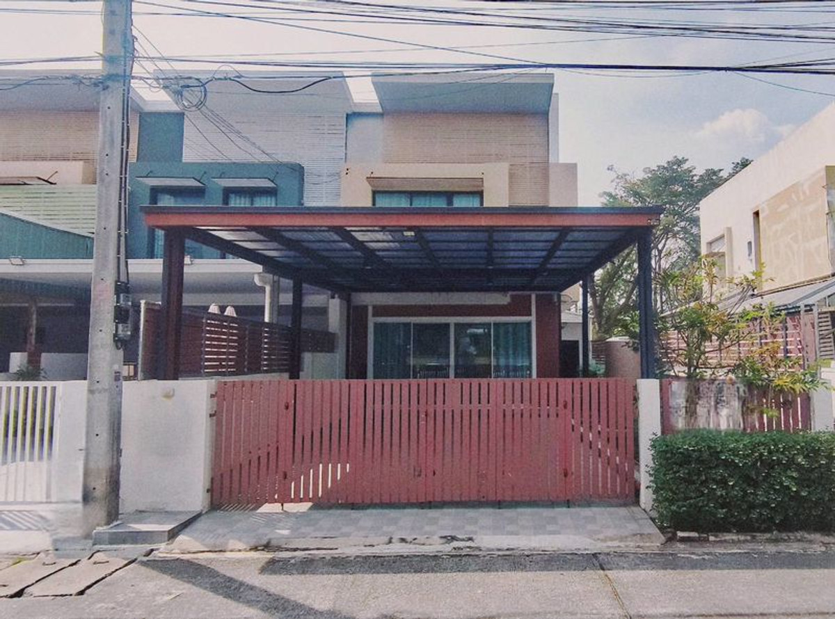 ขายทาวน์โฮมปทุมธานี รังสิต ธรรมศาสตร์ : ขายทาวน์โฮม 2 ชั้น หลังมุม ไอ-ดีไซน์ ลำลูกกา คลอง 3 เนื้อที่ 42.6 ตร.ว. 3 ห้องนอน จอดรถ 4 คัน ใกล้ BTS คูคต ลำลูกกา ปทุมธานี