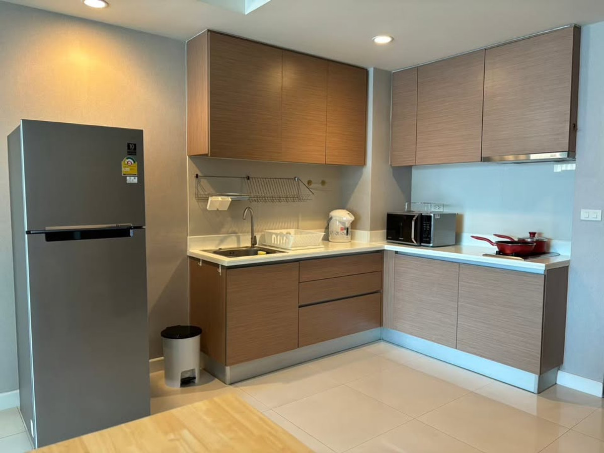 For RentCondoWitthayu, Chidlom, Langsuan, Ploenchit : RC021626 Condo for Rent/Sale at THE RAJDAMRI 80 meter from BTS Ratchadamri