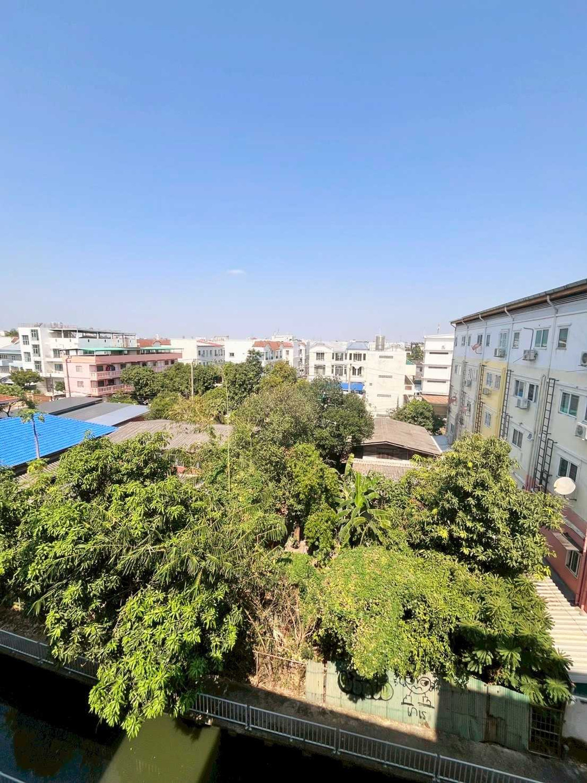 คอนโดโชคชัย4 ลาดพร้าว71 : ขาย Lucas Garden Family House คอนโดมิเนียม ขนาดห้อง 56.28 ตร.ม. ซอยนาคนิวาส 7 แขวงลาดพร้าว เขตลาดพร้าว กรุงเทพมหานคร  ราคา 2,990,000 บาท