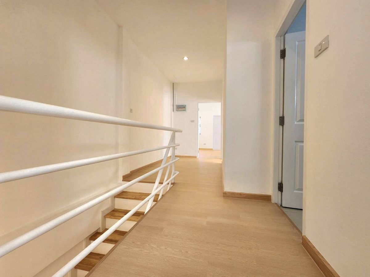 ขายนนทบุรี บางใหญ่ บางบัวทอง : 95742 - ขายบ้านแฝด ม.ศุธาวัลย์ ติดถนนใหญ่ ตรงข้ามวัดสวนแก้ว อ.บางใหญ่ จ.นนทบุรี