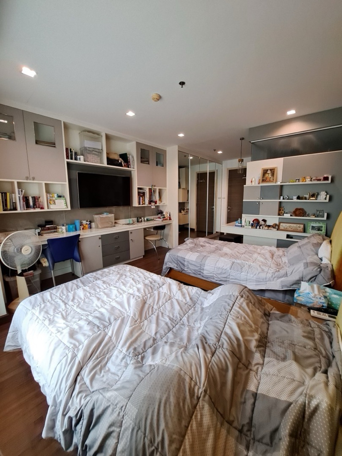 For RentCondoRama3 (Riverside),Satupadit : For rent, Condo Supalai Prima Riva, south side, Chao Phraya River view, 3 bedrooms, 3 Bedrooms / 5 Bathroom.