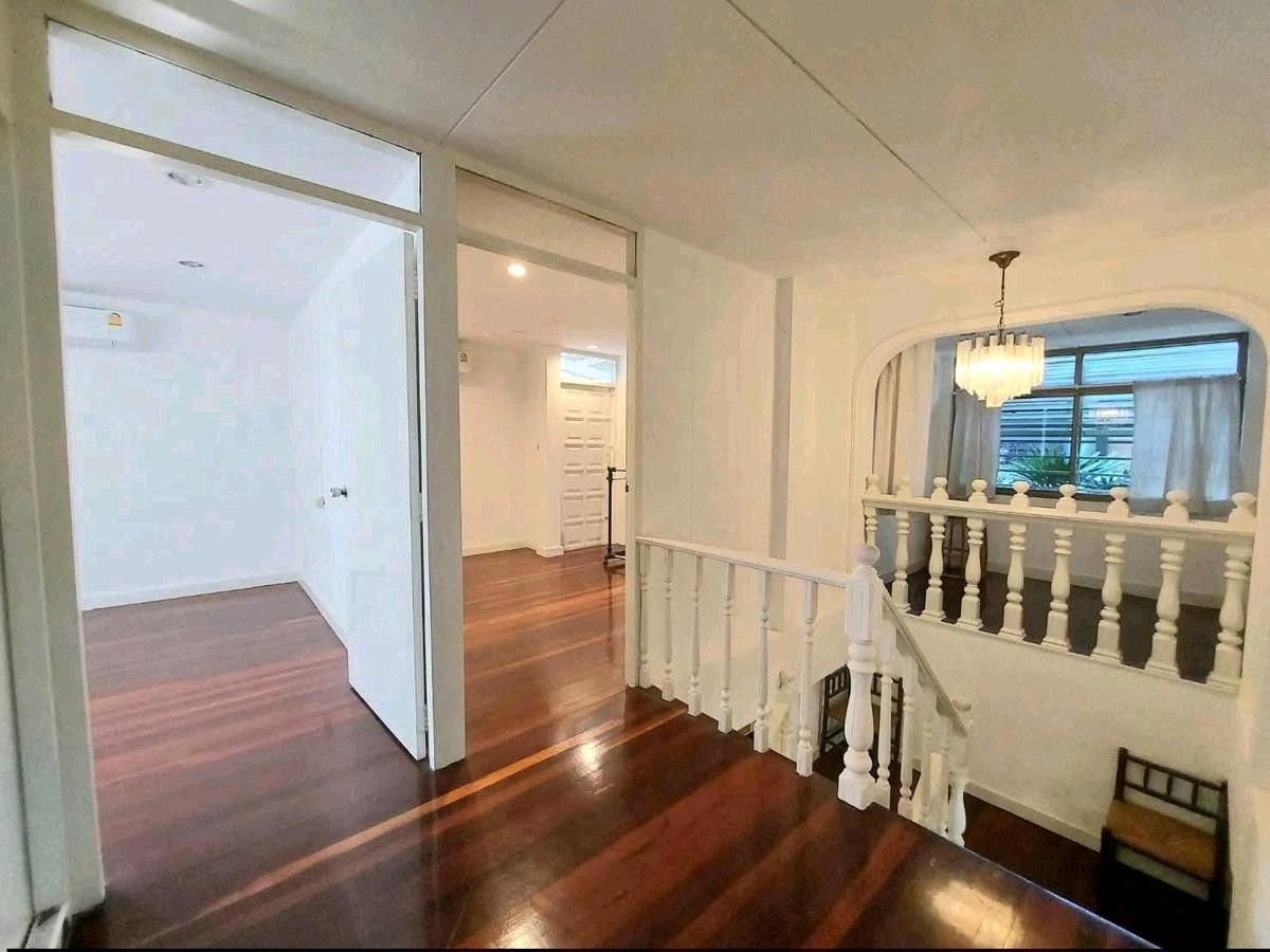 ขายบ้านพระราม 9 เพชรบุรีตัดใหม่ RCA : บ้านเดี่ยวสไตล์ Vintage พระราม9 ซอย 45 รีโนเวทใหม่ สวยงามพร้อมอยู่ ทำเลดีมาก ใกล้ห้าง เดินทางสะดวก