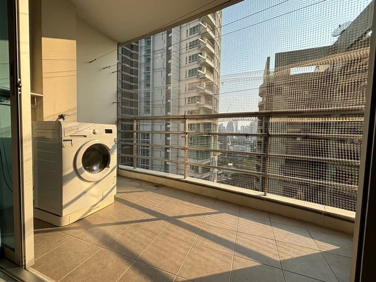 For RentCondoWitthayu, Chidlom, Langsuan, Ploenchit : RC021626 Condo for Rent/Sale at THE RAJDAMRI 80 meter from BTS Ratchadamri