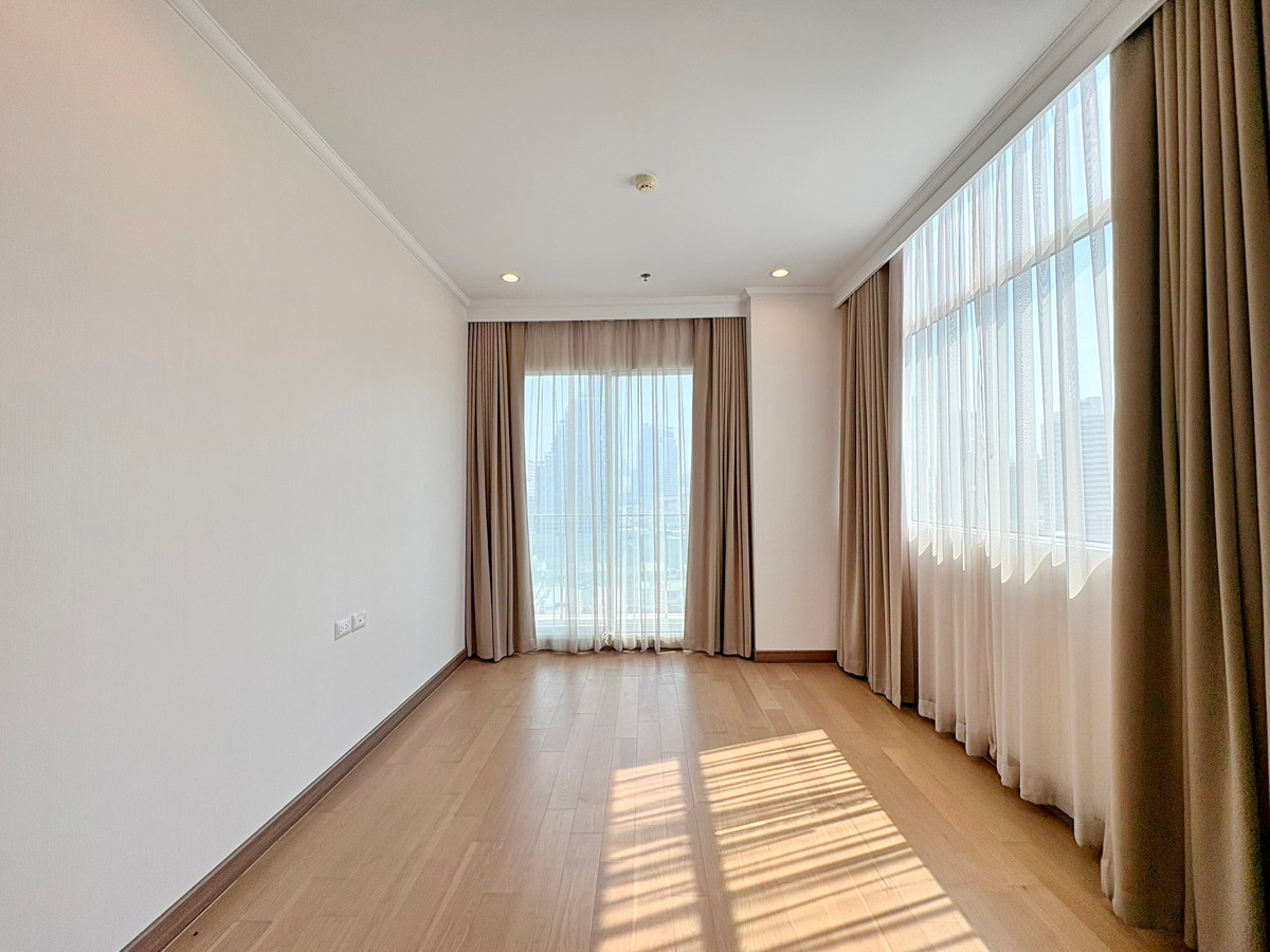 ขายคอนโดสีลม ศาลาแดง บางรัก : 9750♚ขาย 2 ห้องนอน♙ศุภาลัย เอลีท สุรวงศ์♜MRT สามย่าน∞099-5919653,065-9423251🜲Line@sureresidence