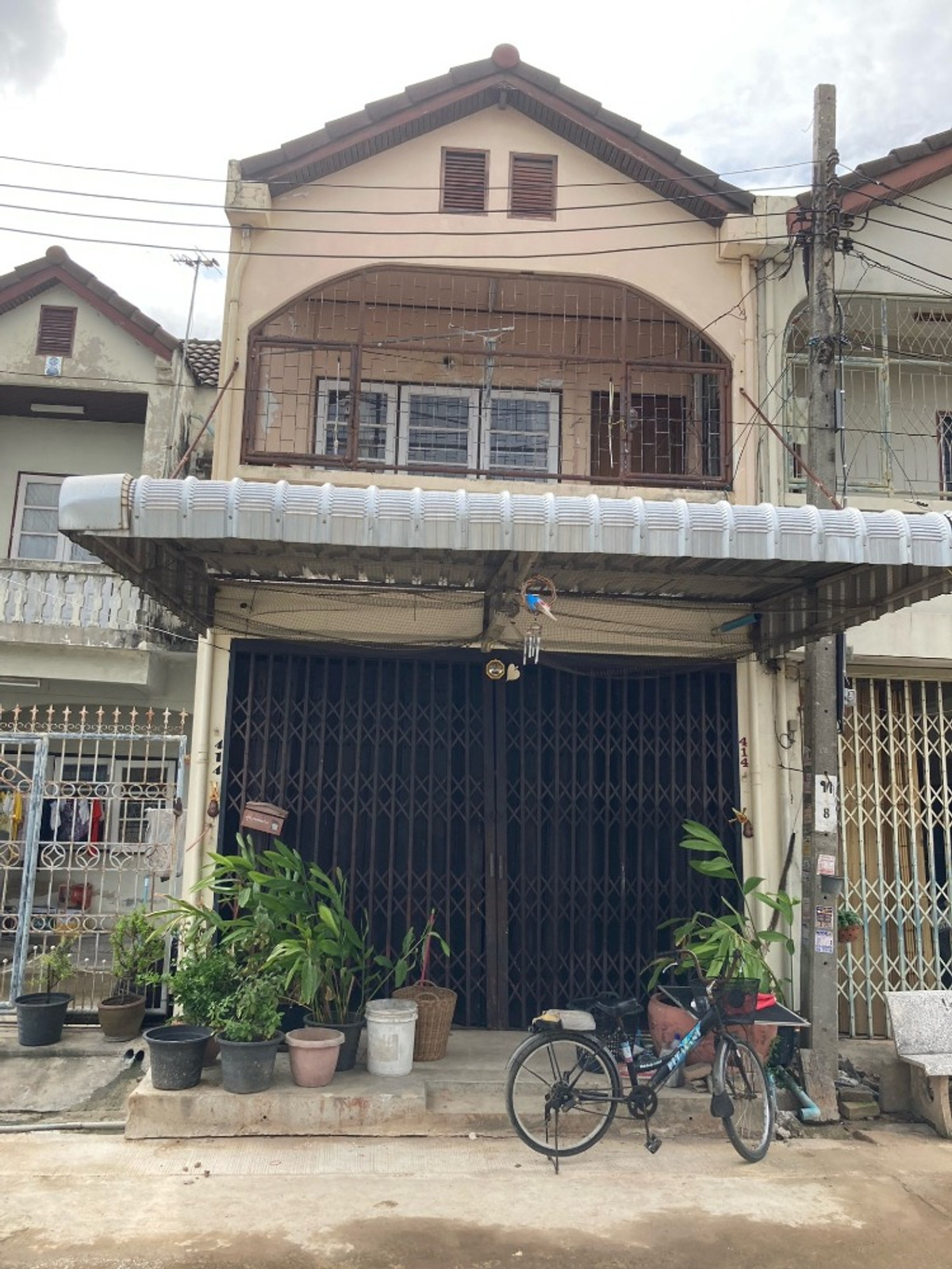 For RentTownhomeRama 2, Bang Khun Thian : 🔥🔥 Townhome for rent, Rama 2 Soi 76 🔥🔥 🏘 2-story townhome (next to the main road) 📐 Land size 16 sq m. (64 sq m.)
