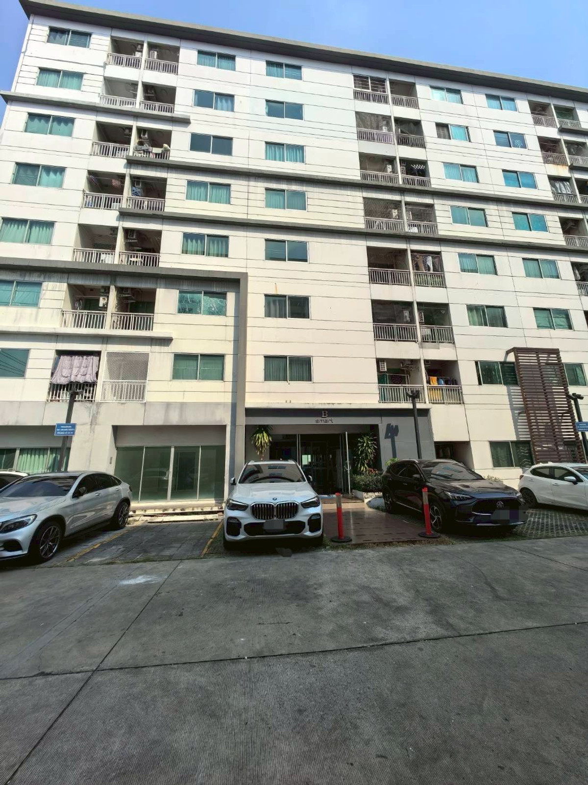 ขายคอนโดนวมินทร์ รามอินทรา : ขาย สมาร์ทคอนโด วัชรพล คอนโดมิเนียม  31.43 ตร.ม. ถนนวัชรพล ถนนรามอินทรา เขตบางเขน กรุงเทพมหานคร  ราคา 1,100,000 บาท