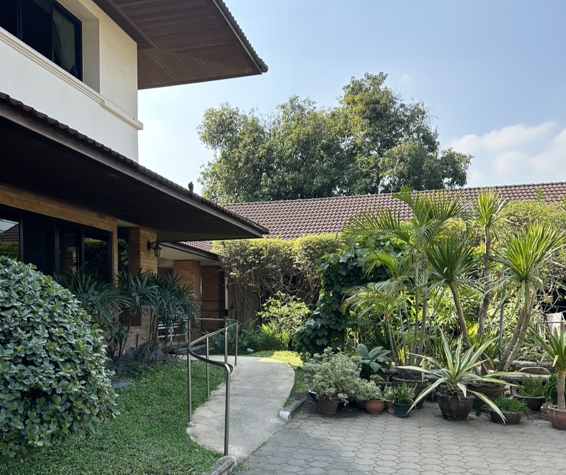 ขายบ้านพัฒนาการ ศรีนครินทร์ : 🔥ขายด่วน+🔥บ้านเดี่ยวหรู ทำเลศักยภาพ ซอยกรุงเทพกรีฑา 8 เฟอร์นิเจอร์ครบ พร้อมเข้าอยู่