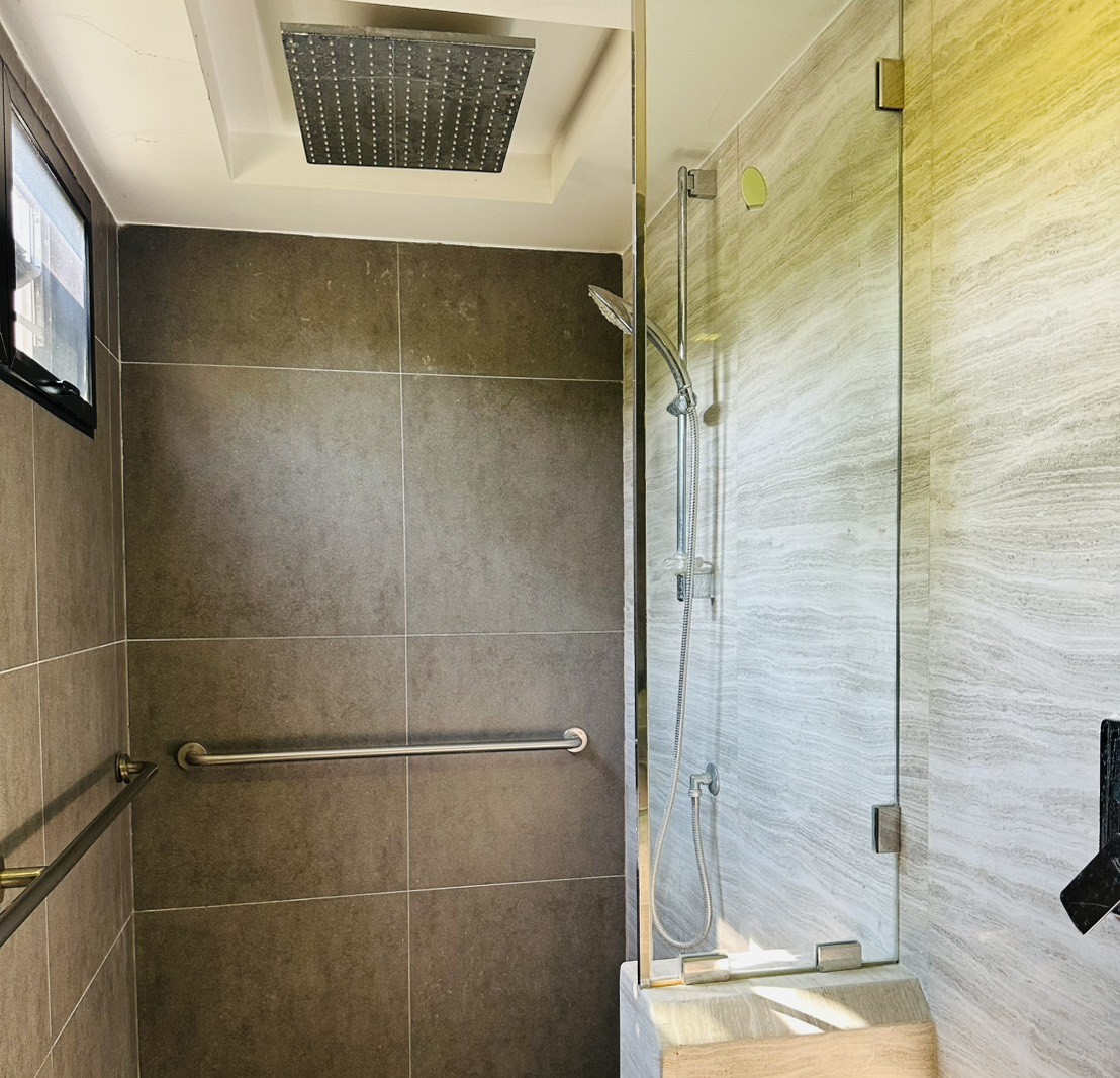 ขายบ้านพัฒนาการ ศรีนครินทร์ : 🔥ขายด่วน+🔥บ้านเดี่ยวหรู ทำเลศักยภาพ ซอยกรุงเทพกรีฑา 8 เฟอร์นิเจอร์ครบ พร้อมเข้าอยู่