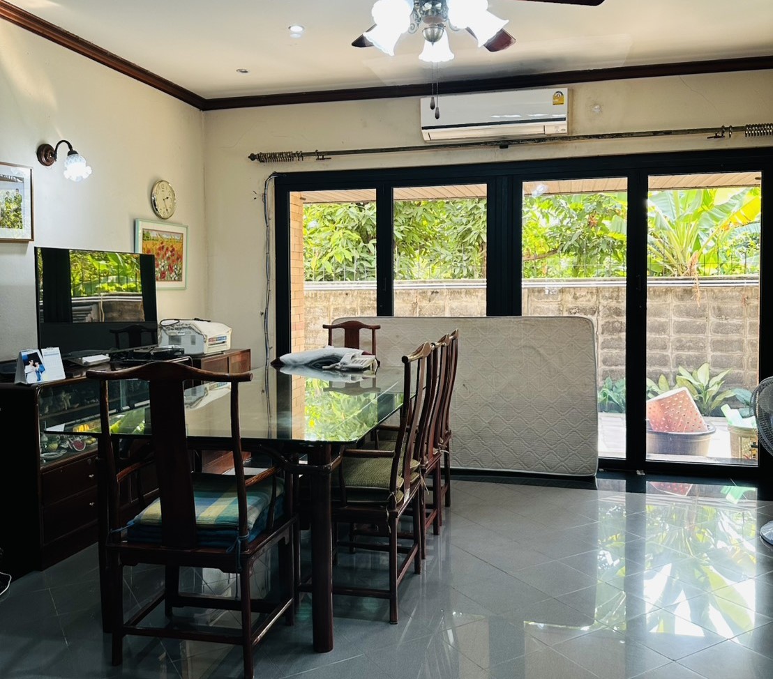 ขายบ้านพัฒนาการ ศรีนครินทร์ : 🔥ขายด่วน+🔥บ้านเดี่ยวหรู ทำเลศักยภาพ ซอยกรุงเทพกรีฑา 8 เฟอร์นิเจอร์ครบ พร้อมเข้าอยู่