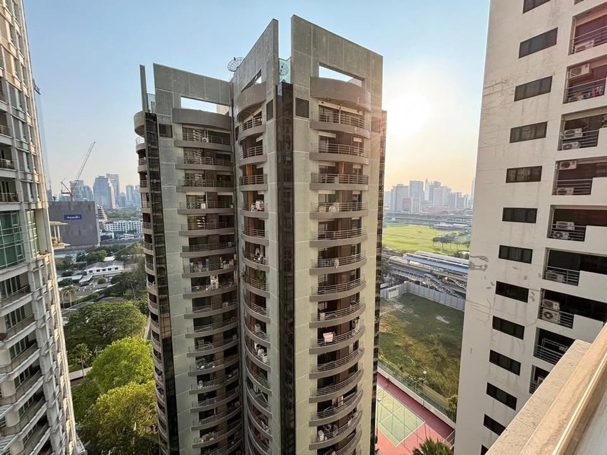 For RentCondoWitthayu, Chidlom, Langsuan, Ploenchit : RC021626 Condo for Rent/Sale at THE RAJDAMRI 80 meter from BTS Ratchadamri