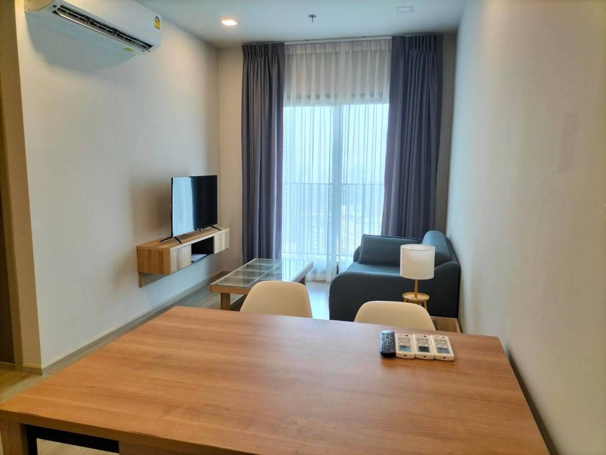 ให้เช่าคอนโดลาดพร้าว เซ็นทรัลลาดพร้าว : For rent! คอนโดพร้อมเช่า Metris-Ladprao 086-4455124