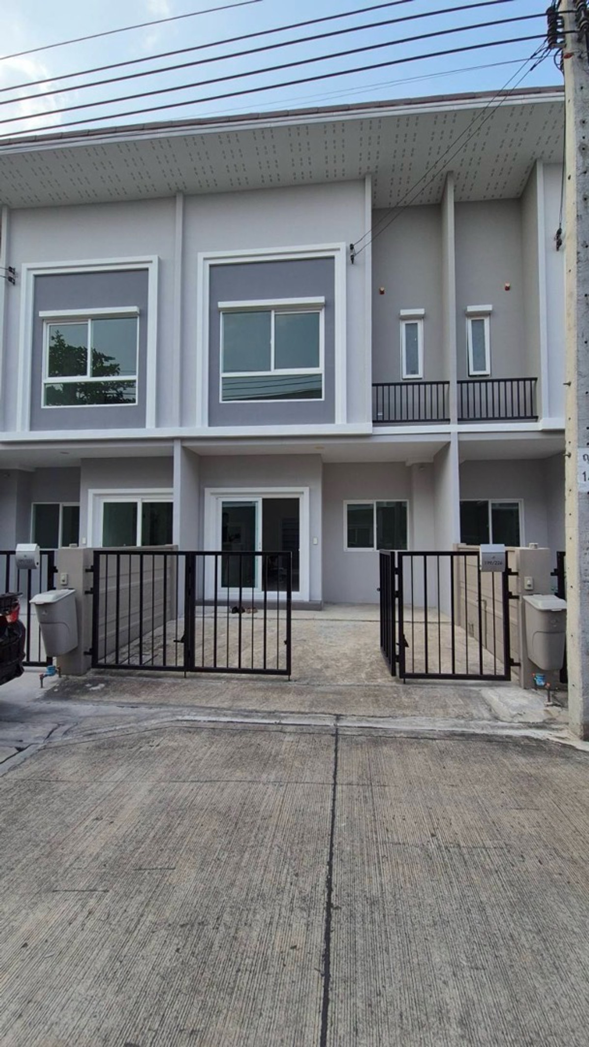 For RentTownhomeRama5, Ratchapruek, Bangkruai : New house for rent, first hand Casa Waterside Rama 5 project (next to Nakhon In Road), first-hand house | Free common fees | Currently decorating