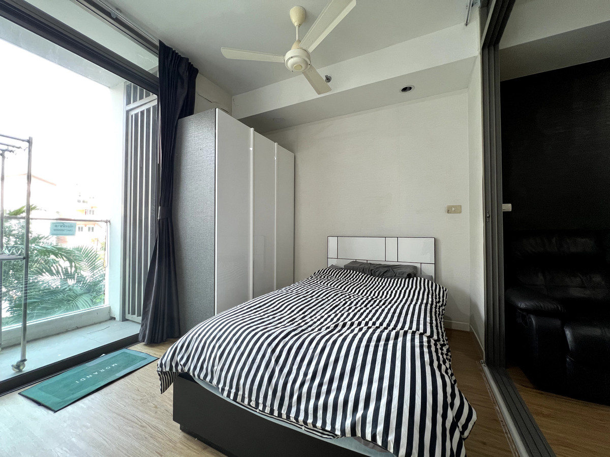 ขายคอนโดสีลม ศาลาแดง บางรัก : 🏠✨ ไซมิส สุรวงศ์ | ขายคอนโด 1 ห้องนอน (HBH-SI-3)