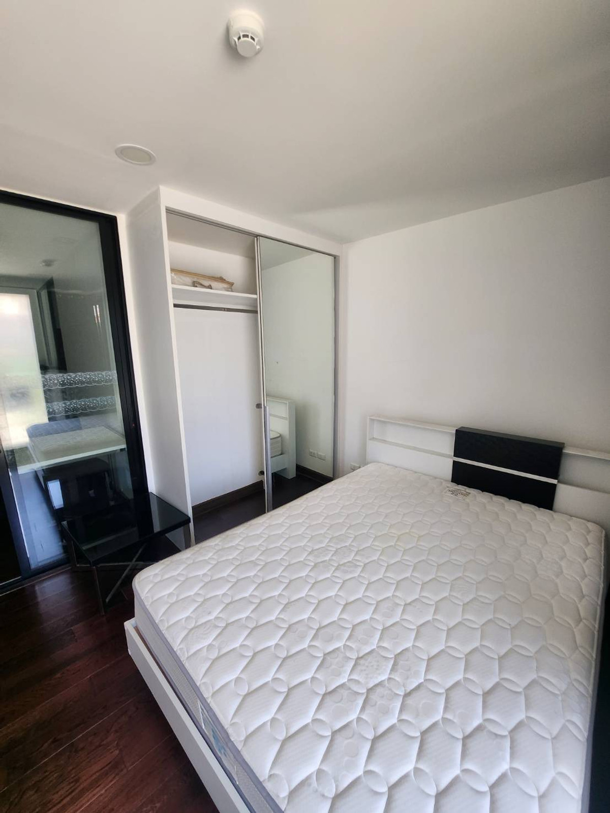 ให้เช่าคอนโดวงเวียนใหญ่ เจริญนคร : For Rent : Bangkok Feliz สาทร ตากสิน 1ห้องนอน 1ห้องน้ำ ห้องสวย เฟอร์นิเจอร์ครบ พร้อมเข้าอยู่