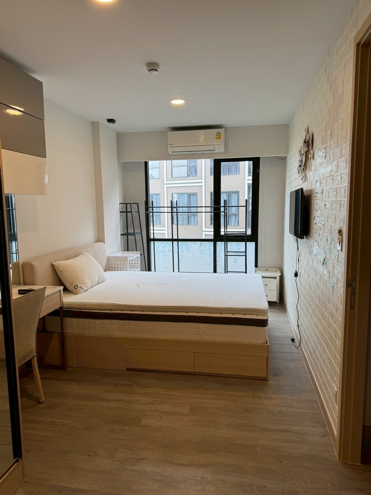 For SaleCondoSathorn, Narathiwat : 🏠✨ The Shade Sathorn | 2-Bedroom Condo for Sale (HBH-SI-9)