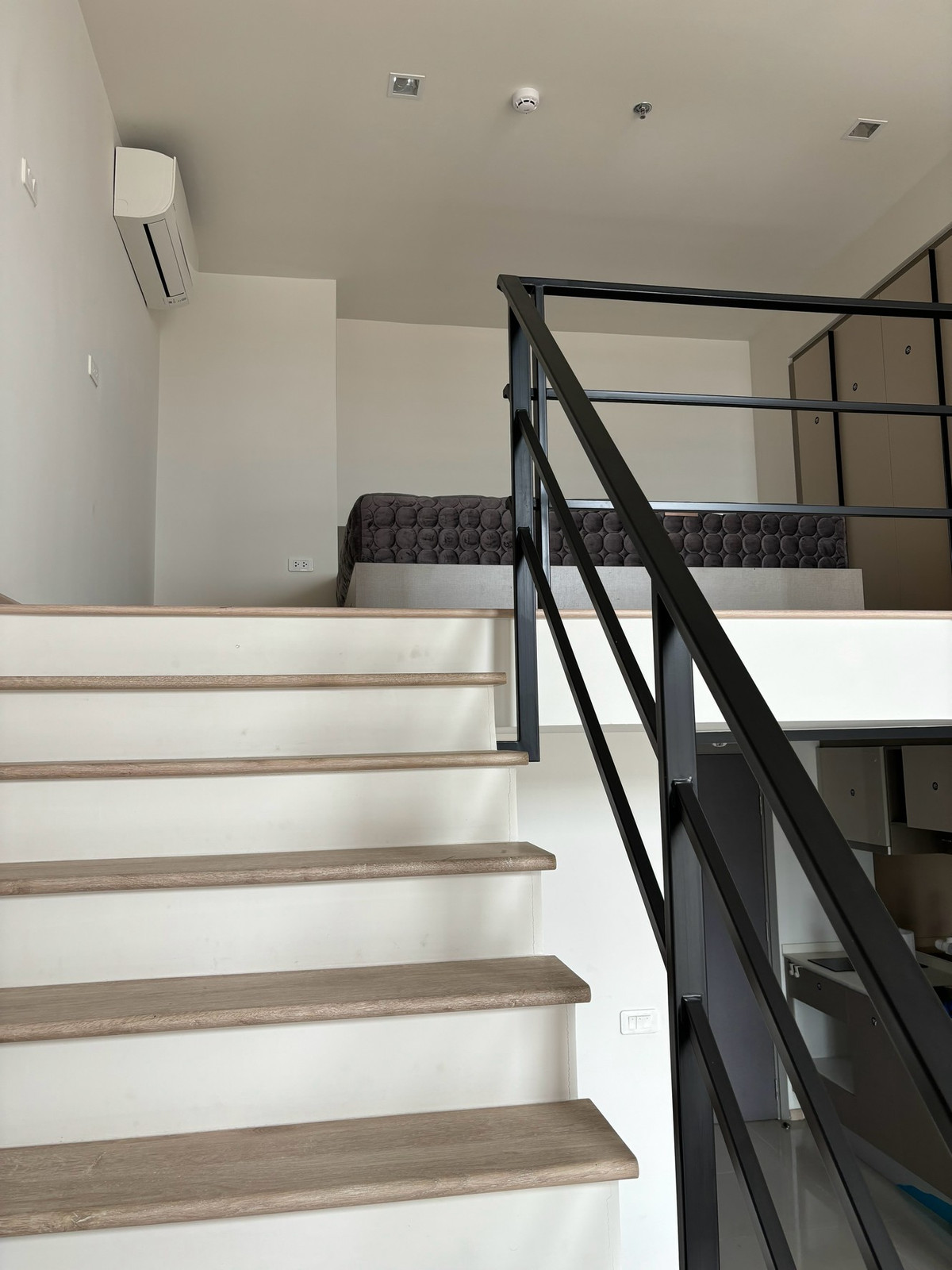 For SaleCondoWongwianyai, Charoennakor : 🏠✨ Ideo Sathorn – Wongwian Yai | 1-Bedroom Condo for Sale (HBH-ST-151)