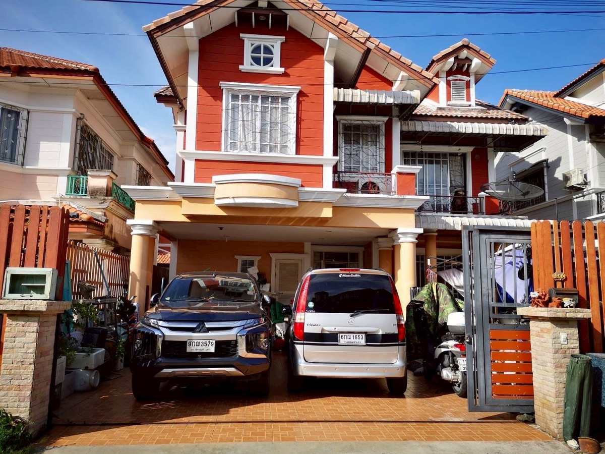 For SaleHousePattaya, Bangsaen, Chonburi : 2-story detached house for sale, Park Avenue Project, Nong Pla Lai Subdistrict. Bang Lamung District Chonburi Province, price 4,900,000 baht