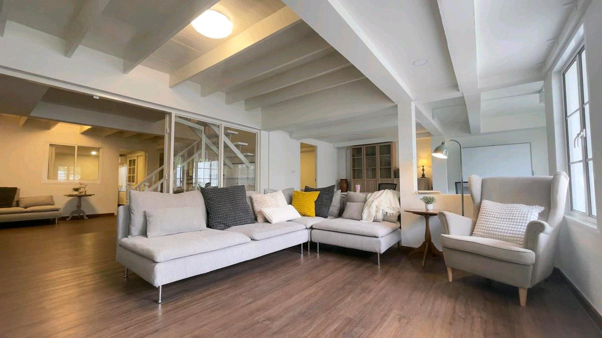 ขายบ้านพระราม 9 เพชรบุรีตัดใหม่ RCA : บ้านเดี่ยวสไตล์ Vintage พระราม9 ซอย 45 รีโนเวทใหม่ สวยงามพร้อมอยู่ ทำเลดีมาก ใกล้ห้าง เดินทางสะดวก