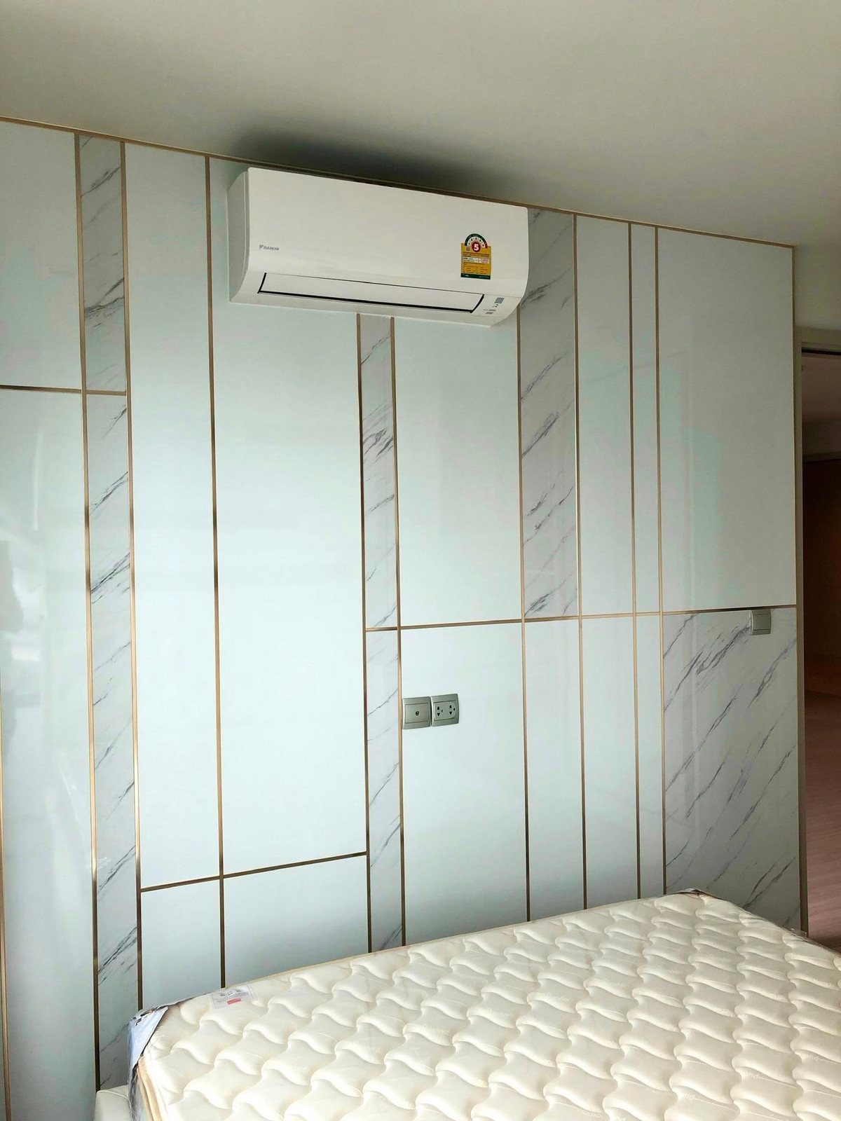 For RentCondoLadprao, Central Ladprao : RC022126 Condo 2 bed for rent at Life Ladprao next to BTS Ha Yaek Lat Phrao.